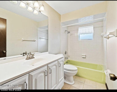755 Verbenia Drive - Photo Thumbnail 15