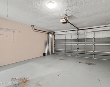 8056 Bracken Lane - Photo Thumbnail 22