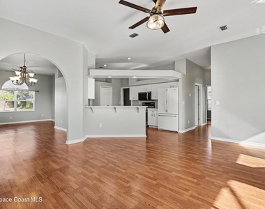 8056 Bracken Lane - Photo Thumbnail 8