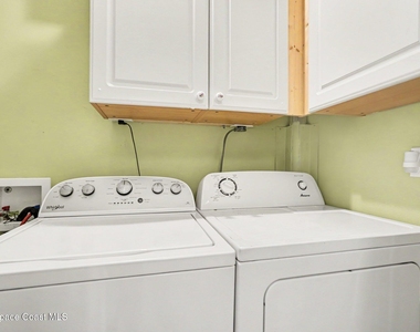1047 Small Court - Photo Thumbnail 19