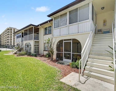 1047 Small Court - Photo Thumbnail 20