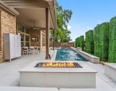 1053 Bat Hawk Court - Photo Thumbnail 47