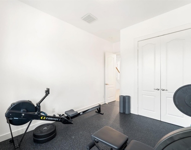 1053 Bat Hawk Court - Photo Thumbnail 33