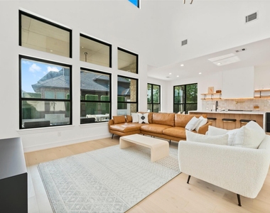 1053 Bat Hawk Court - Photo Thumbnail 14
