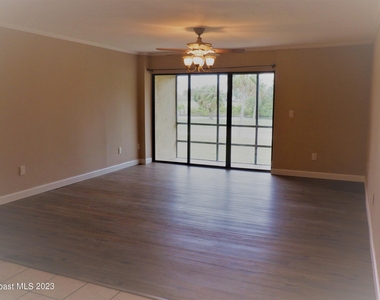 3101 Sand Trap Lane - Photo Thumbnail 5