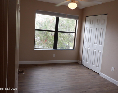 3101 Sand Trap Lane - Photo Thumbnail 11