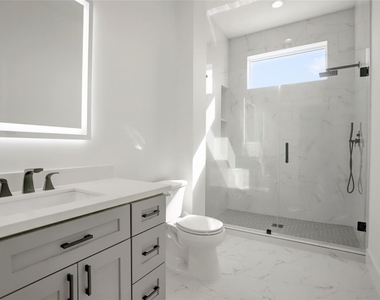 6816 Hartland Avenue - Photo Thumbnail 28