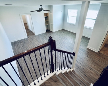 4020 Childress Street - Photo Thumbnail 11