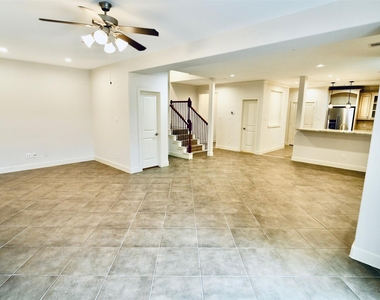 4020 Childress Street - Photo Thumbnail 24