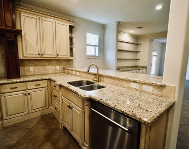 4020 Childress Street - Photo Thumbnail 19
