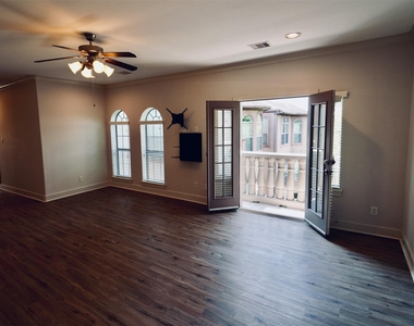 4020 Childress Street - Photo Thumbnail 4