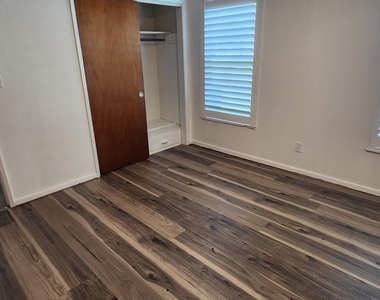 201 S Christmas Hill Road - Photo Thumbnail 13