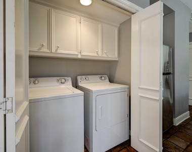 2313 Nantucket Drive - Photo Thumbnail 7