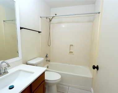 4823 Canyon Blanco Drive - Photo Thumbnail 11