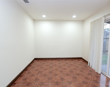 4823 Canyon Blanco Drive - Photo Thumbnail 12