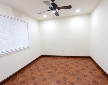 4823 Canyon Blanco Drive - Photo Thumbnail 10