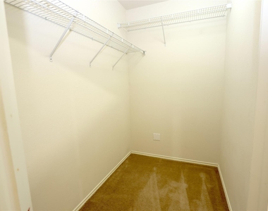 4823 Canyon Blanco Drive - Photo Thumbnail 8