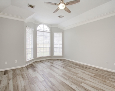 24302 Schivener House Lane - Photo Thumbnail 13