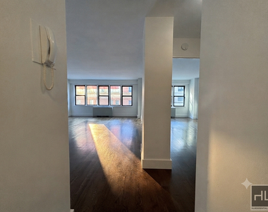 East 63 Street - Photo Thumbnail 1