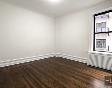 West 72 Street - Photo Thumbnail 1