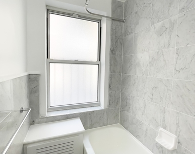 East 37 Street - Photo Thumbnail 7