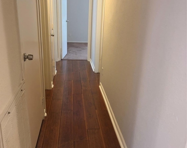 9 Wolfhound Lane - Photo Thumbnail 2
