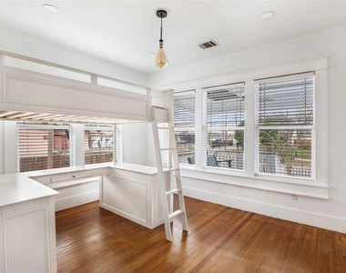 4731 Woodside Street - Photo Thumbnail 23