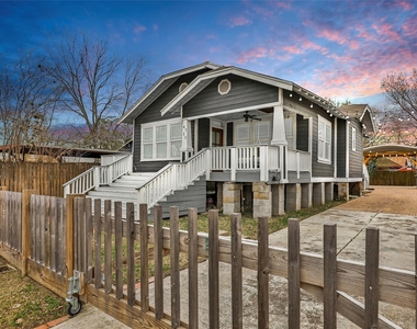 4731 Woodside Street - Photo Thumbnail 3