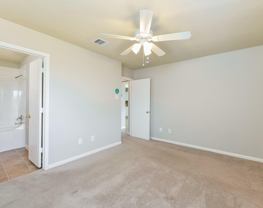 13118 Kingston Point Lane - Photo Thumbnail 9