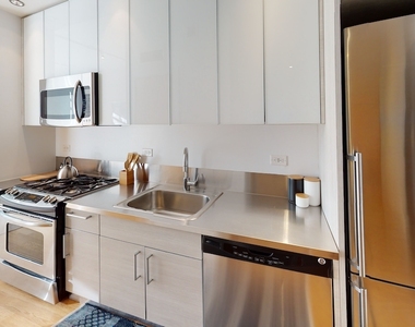 West 54th Street - Photo Thumbnail 1