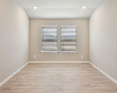 2131 Rawls Ranch Ct - Photo Thumbnail 26