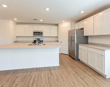 24215 Becker Hollow Lane - Photo Thumbnail 5