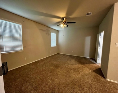 5443 Redwood Summit Lane - Photo Thumbnail 11
