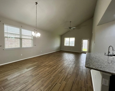 5443 Redwood Summit Lane - Photo Thumbnail 10