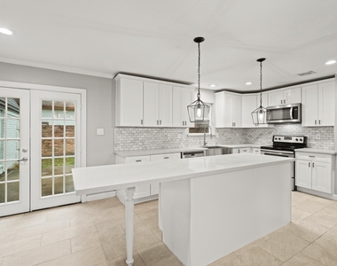 410 Bauxhall Court - Photo Thumbnail 11