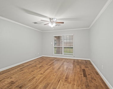 410 Bauxhall Court - Photo Thumbnail 6
