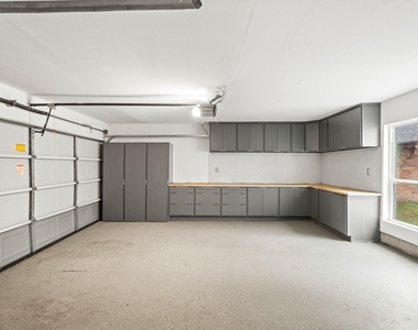 410 Bauxhall Court - Photo Thumbnail 22