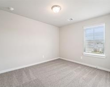 22419 Aster Way Ln - Photo Thumbnail 17