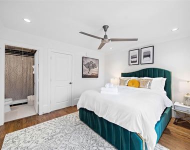 709 Reinicke Street - Photo Thumbnail 27