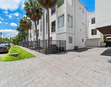 709 Reinicke Street - Photo Thumbnail 1