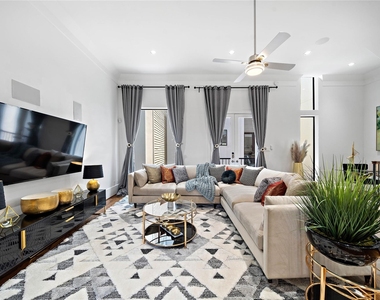 709 Reinicke Street - Photo Thumbnail 11
