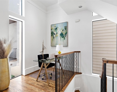 709 Reinicke Street - Photo Thumbnail 30