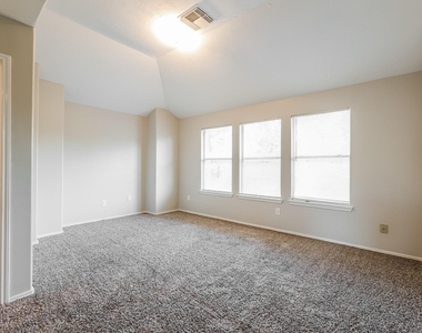 7507 Kennemer Drive - Photo Thumbnail 7