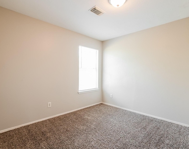 7507 Kennemer Drive - Photo Thumbnail 9