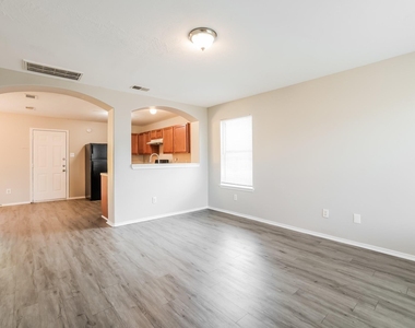 7507 Kennemer Drive - Photo Thumbnail 2