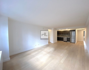 East 39th Street - Photo Thumbnail 2