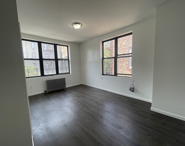 West 174th Street and Grand Avenue - Photo Thumbnail 3