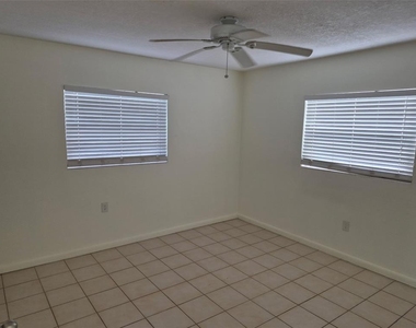 13934 Sommers Avenue - Photo Thumbnail 7