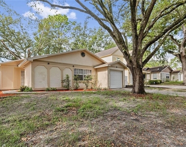 7607 Glades Court - Photo Thumbnail 19
