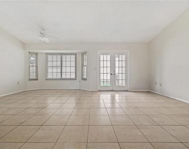7607 Glades Court - Photo Thumbnail 2